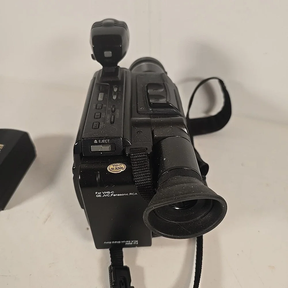 Panasonic Palmcorder X20 Digital Zoom PV-42 UNTESTED‎ Could Not Get Battery Char